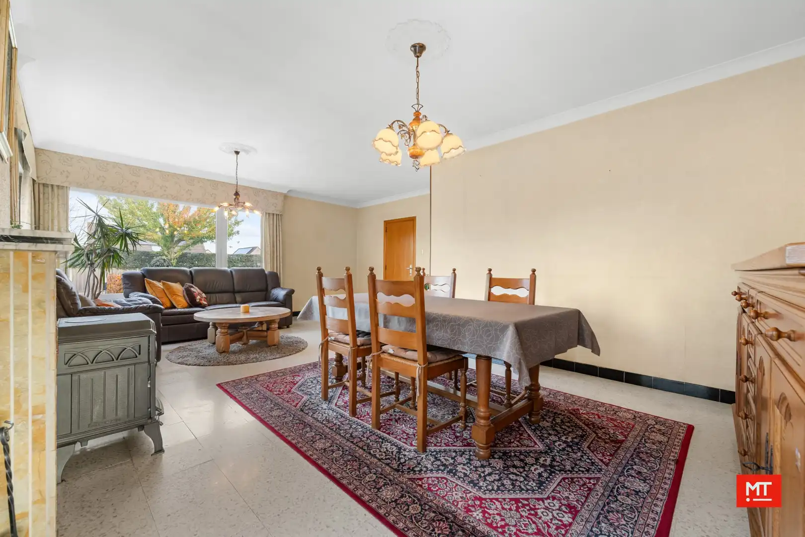 Kloeke, alleenstaande woning met 4 slaapkamers (+ mogelijk), Zuidgerichte tuin en garage foto 6