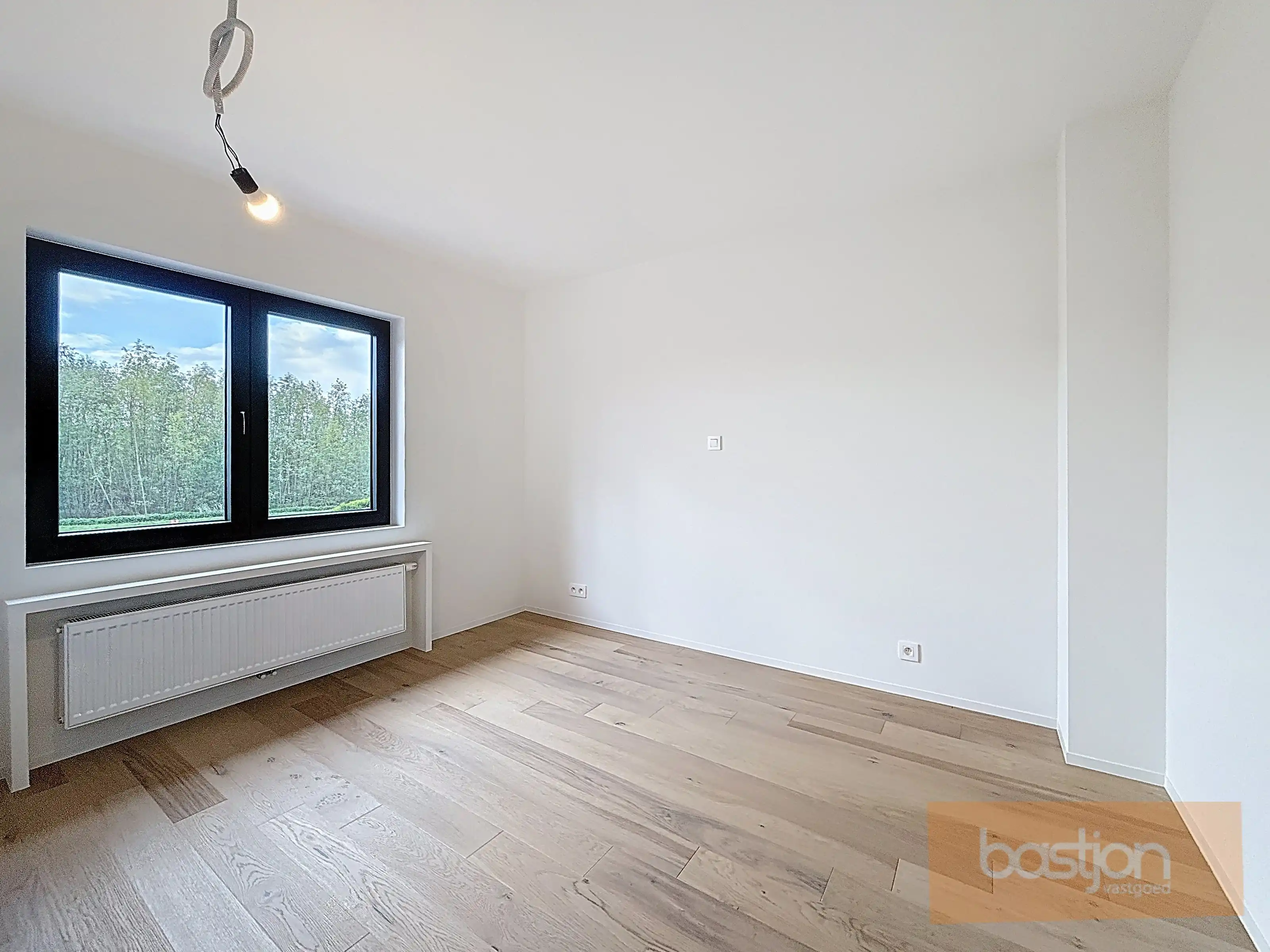 Volledig gerenoveerde, lichtrijke woning met uitzicht op het Preshoekbos foto 16