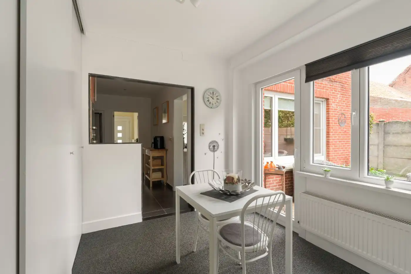 Verrassend ruime, instapklare woning met 3 slpk. en zuid-west koertje foto 12