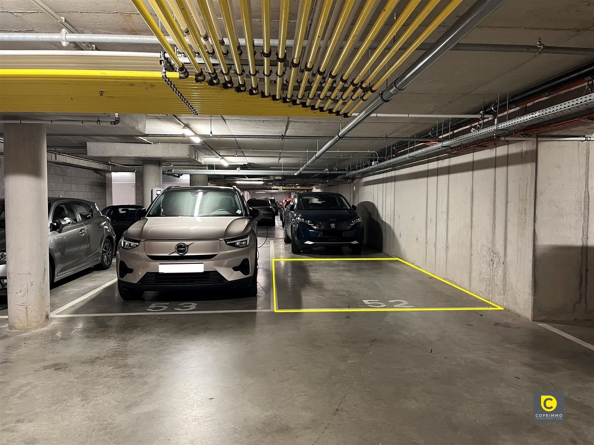 Modern 2 slpk app met ruim terras + AU foto 10