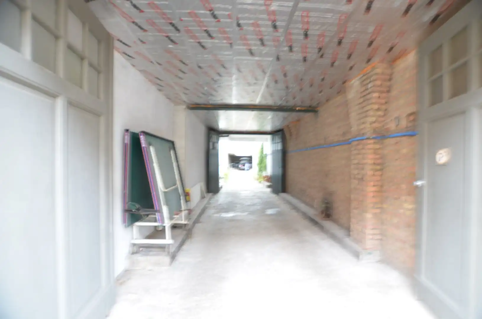 Overdekte staanplaatsen (121m²) foto 6