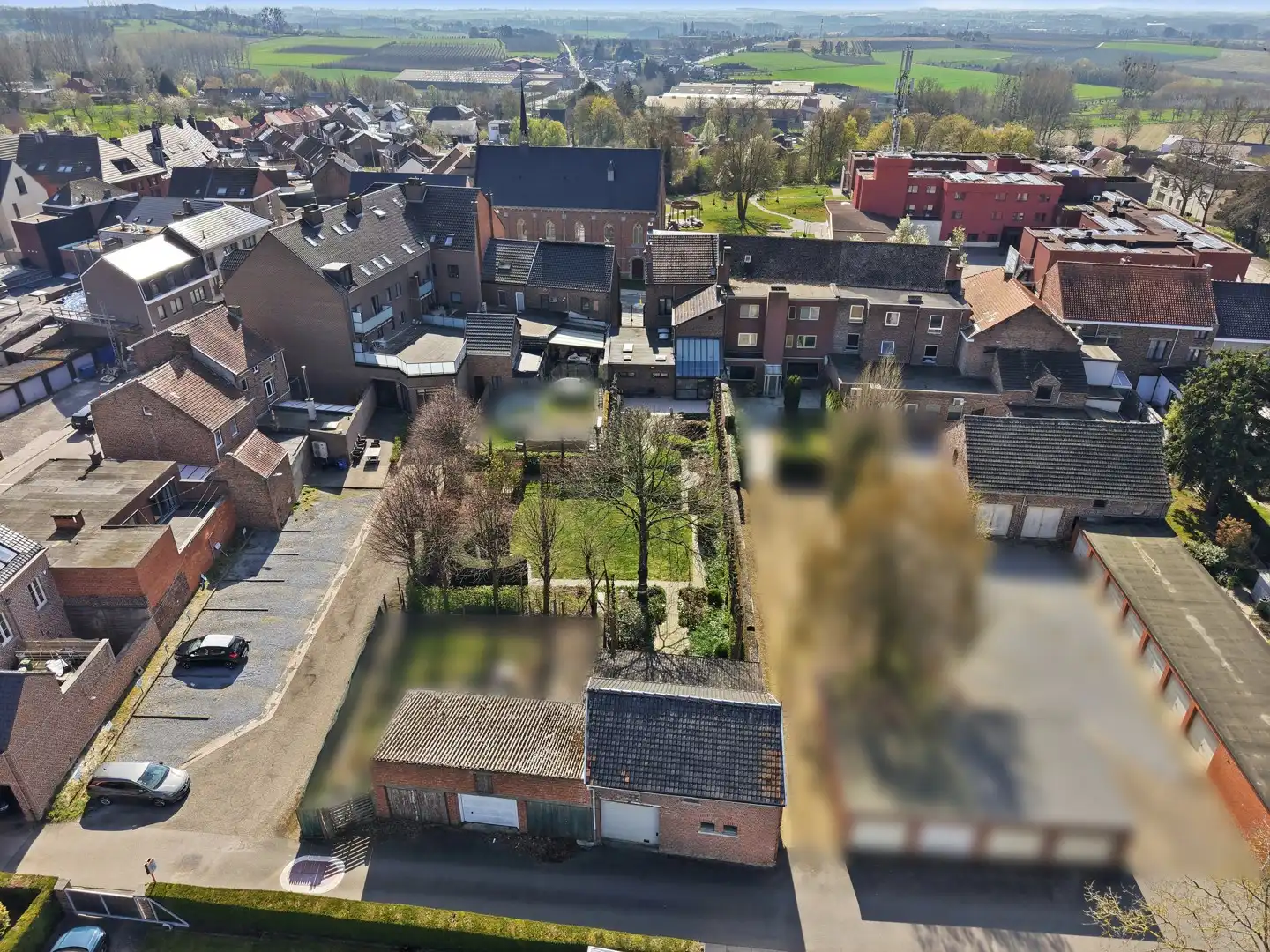 AUTHENTIEK HERENHUIS MET PRAKTIJKRUIMTE, TUIN EN GARAGE MET STALLEN IN HARTJE BORGLOON foto 3