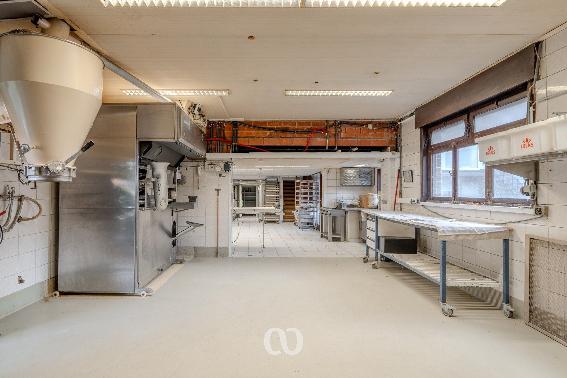 Handelspand met woonst en mogelijkheden in centrum Gavere foto 8