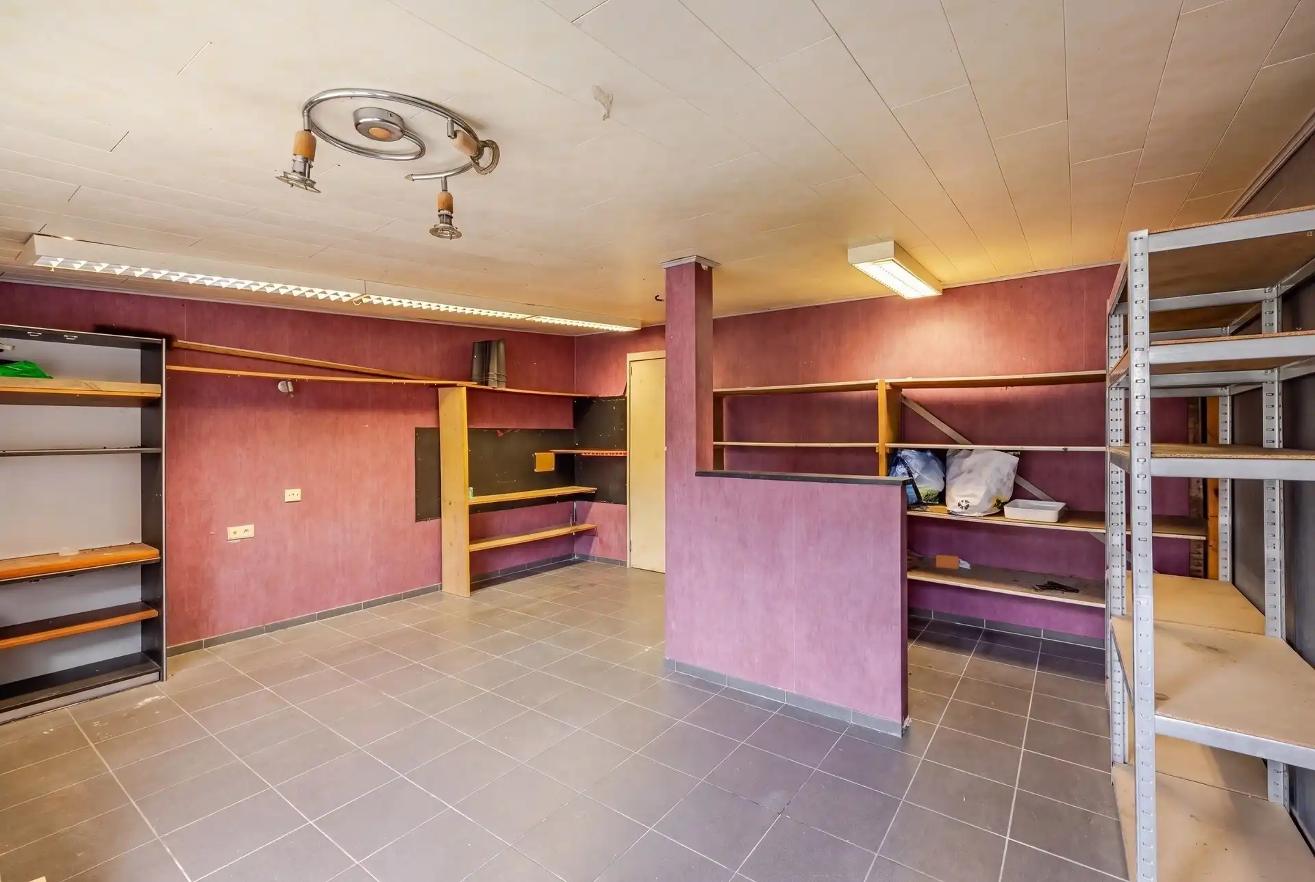 Interessante woning met prachtige tuin in Wichelen. foto 24