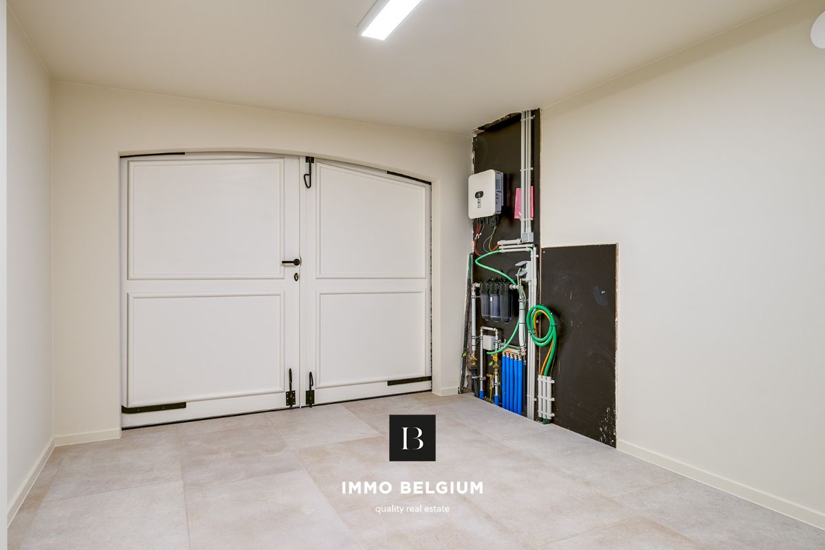 High-end gerenoveerde villa met energielabel A op 200 meter van het strand foto 19