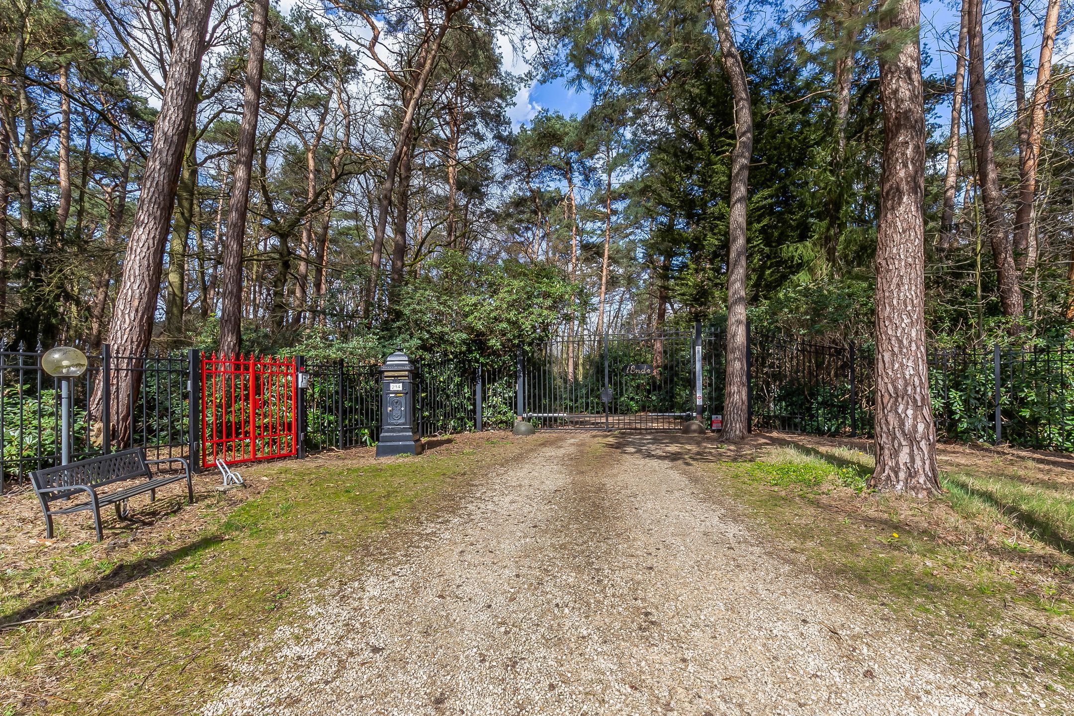 Uitzonderlijk domein met woonst op ca. 143.000 m² foto 8