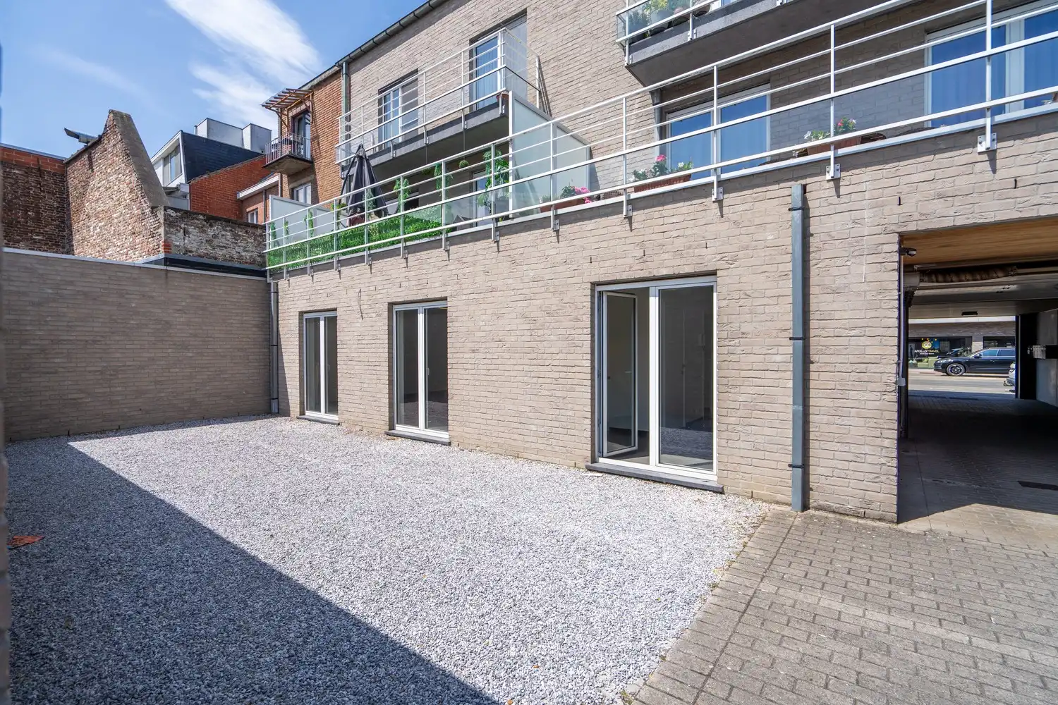 VEELZIJDIGE HANDELSRUIMTE foto 14