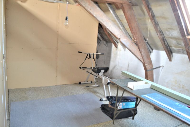 Woning met 2 slaapkamers en grote tuin met terras foto 20