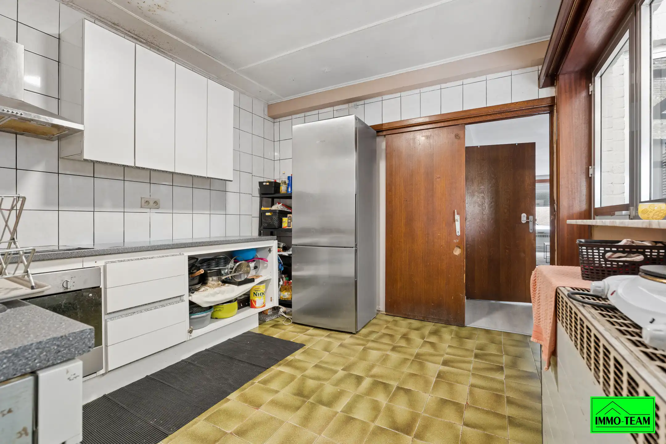 3-gevelwoning nabij Okegem dorp en station foto 8