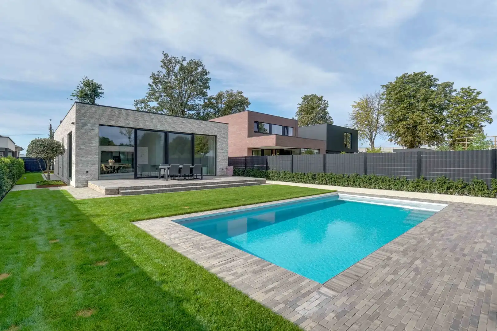 Luxe gelijkvloerse villa met zwembad & multifunctioneel poolhouse te Lanklaar foto 27