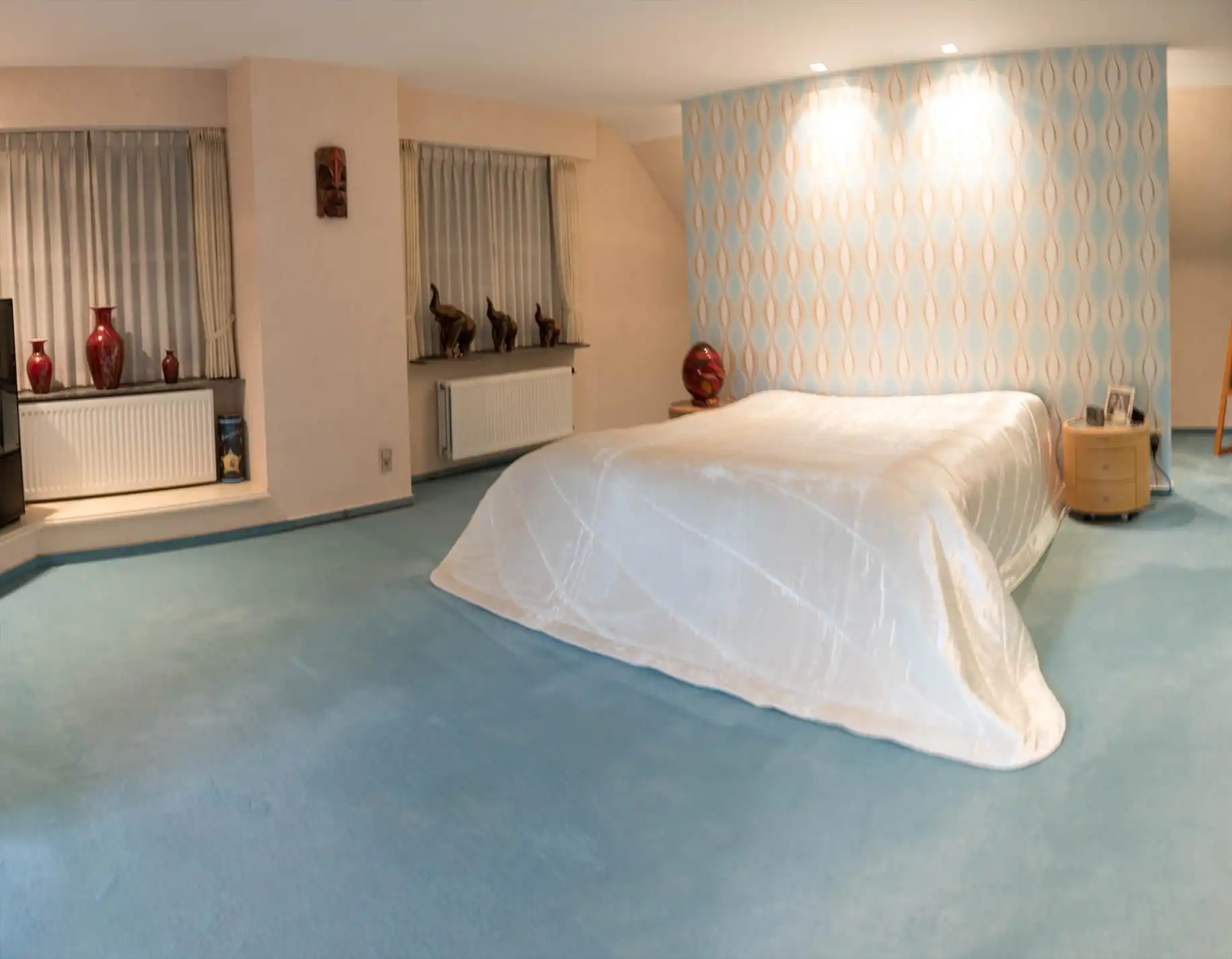 Mooie stijlvilla met kwalitatieve afwerking en zeer verzorgde tuin met oprijlaan. foto 15