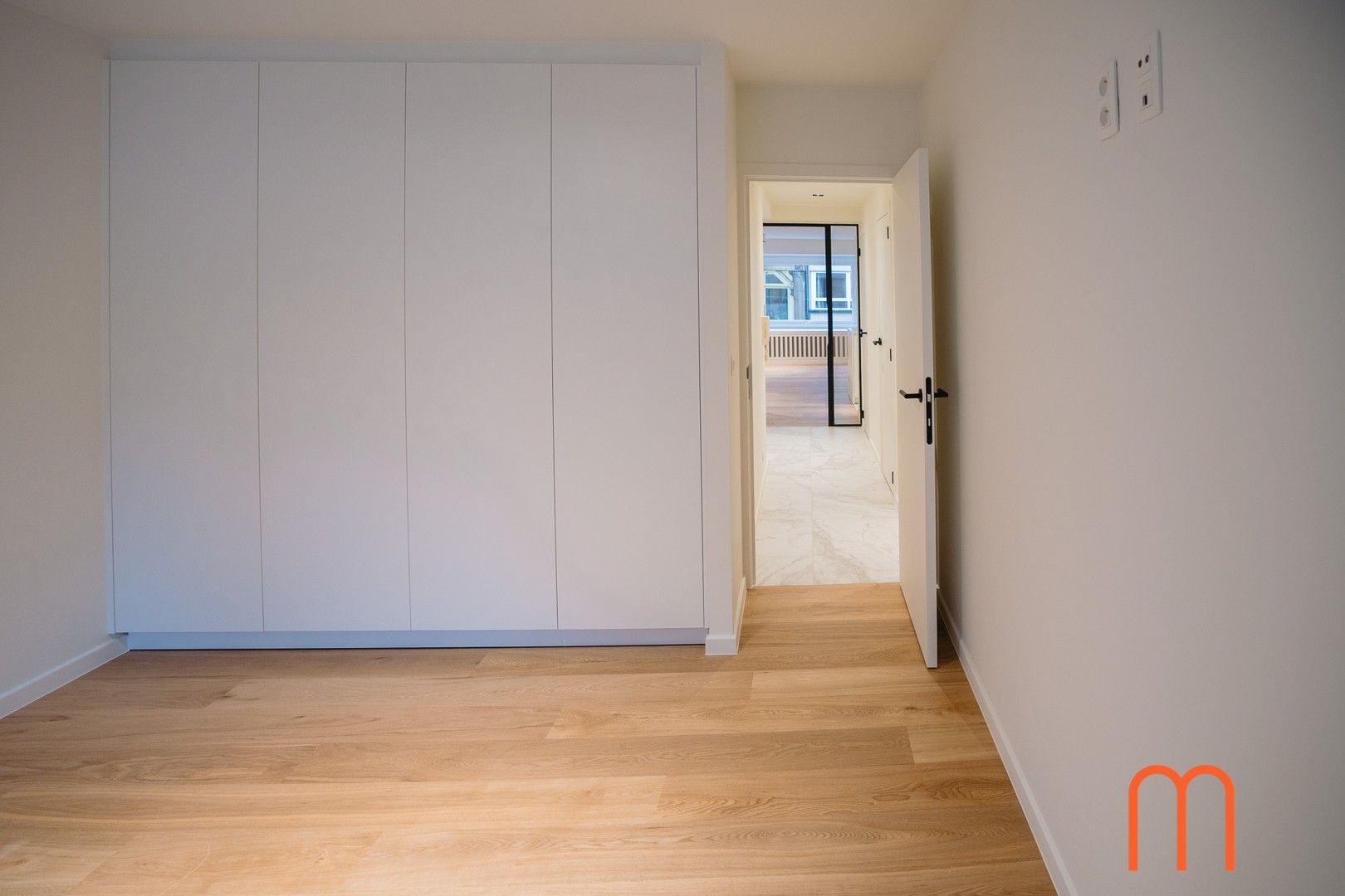 Volledig vernieuwd appartement in residentie Vaughan, Kemmelbergstraat te Oostende. foto 13