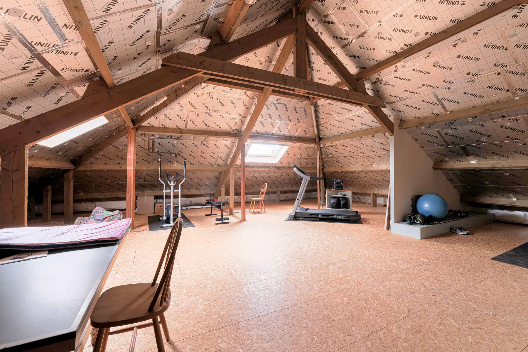 Instapklare woning met 3 slpkrs op een grond van 1.295m² foto 19