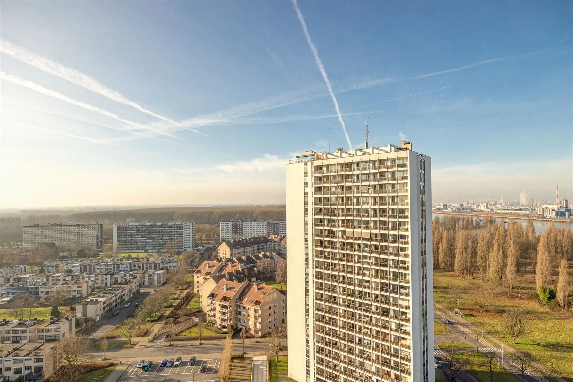 drieslaapkamerappartement met prachtig zicht foto 25