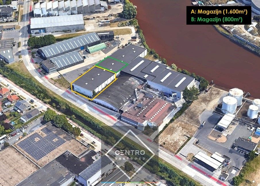 Instapklare OPSLAGRUIMTE (1.600m² of 2.400m²), voorzien van overdekte LAADKADE en geïntegreerde KANTOORRUIMTE (verdieping) op industriezone "Herdersbrug" te Brugge. Vlakbij haven van Zeebrugge! foto {{pictureIndex}}