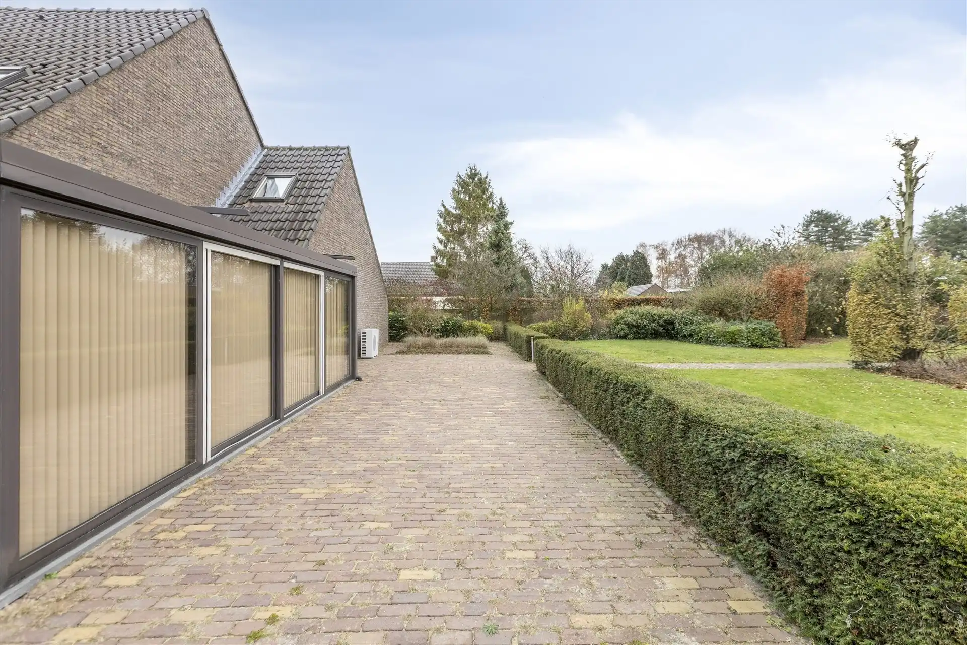 Ruime, goed onderhouden woning met prachtige tuin in Geel foto 28