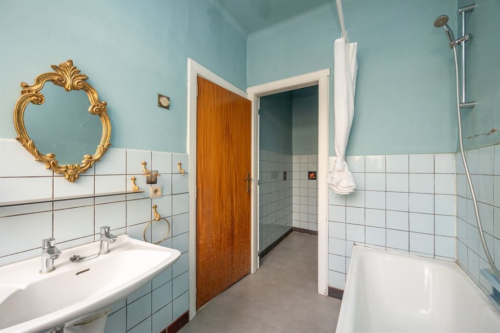 Te renoveren, karaktervolle bel-etage foto 15