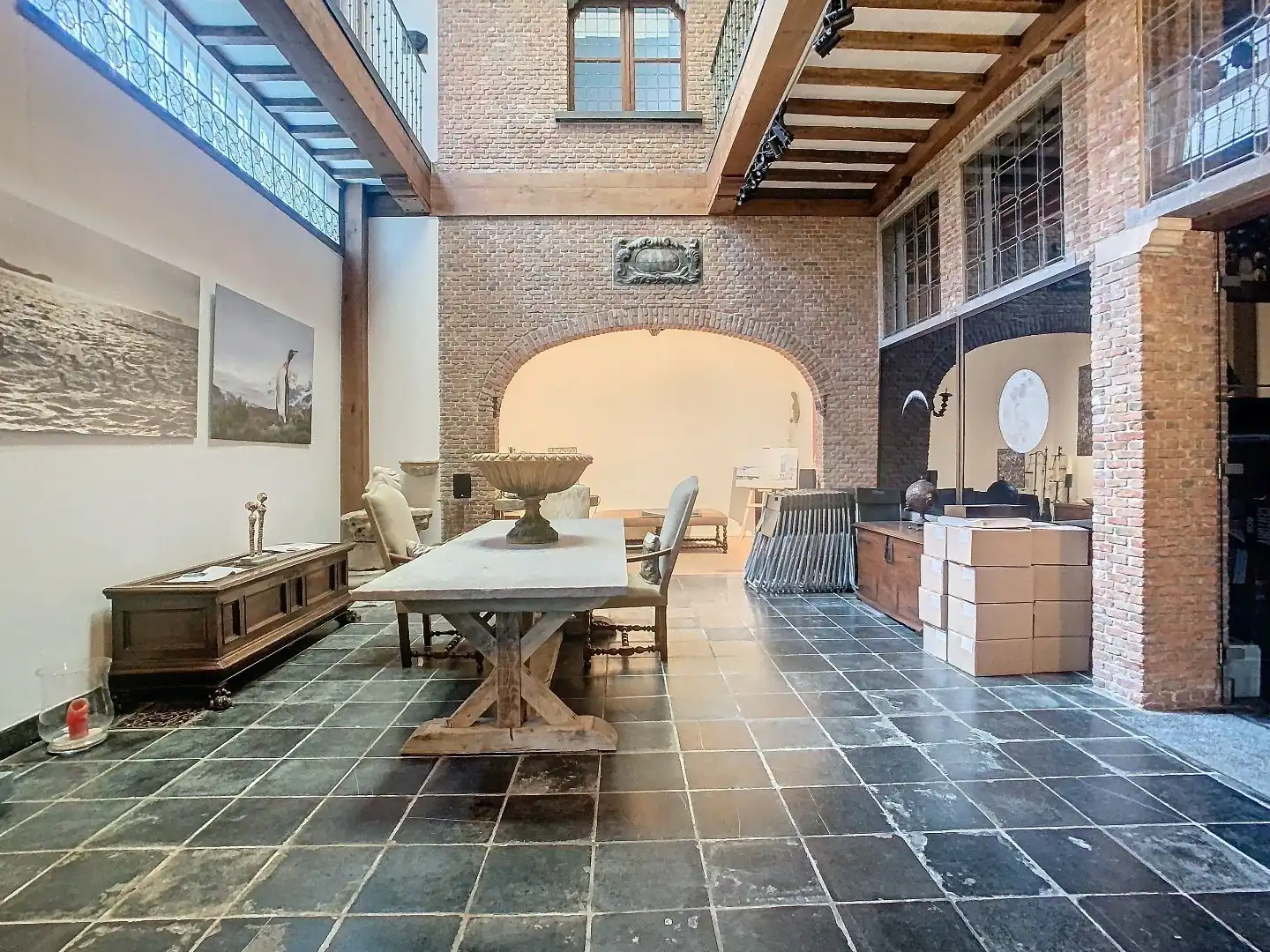 Handelsruimte 100m² in Hartje Antwerpen op steenworp van de Kathedraal. foto 7