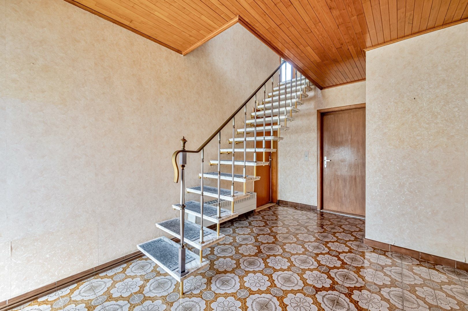Prachtige halfopen woning, zeer rustig gelegen foto 4