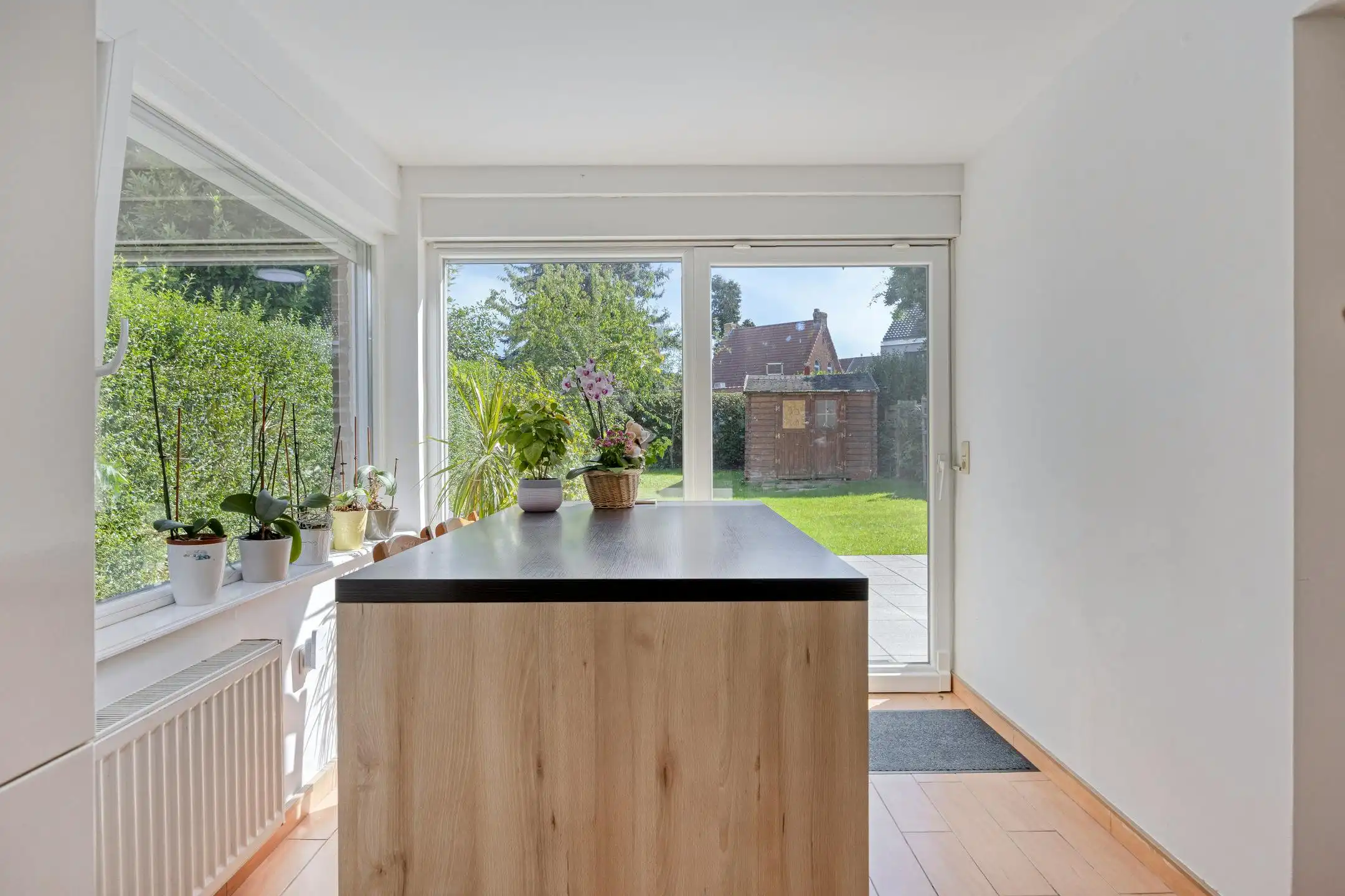 Ruime driegevelwoning met 4 slaapkamers, 2 badkamers, tuin en parking op uitstekende ligging te Vilvoorde en vlakbij Strombeek foto 8