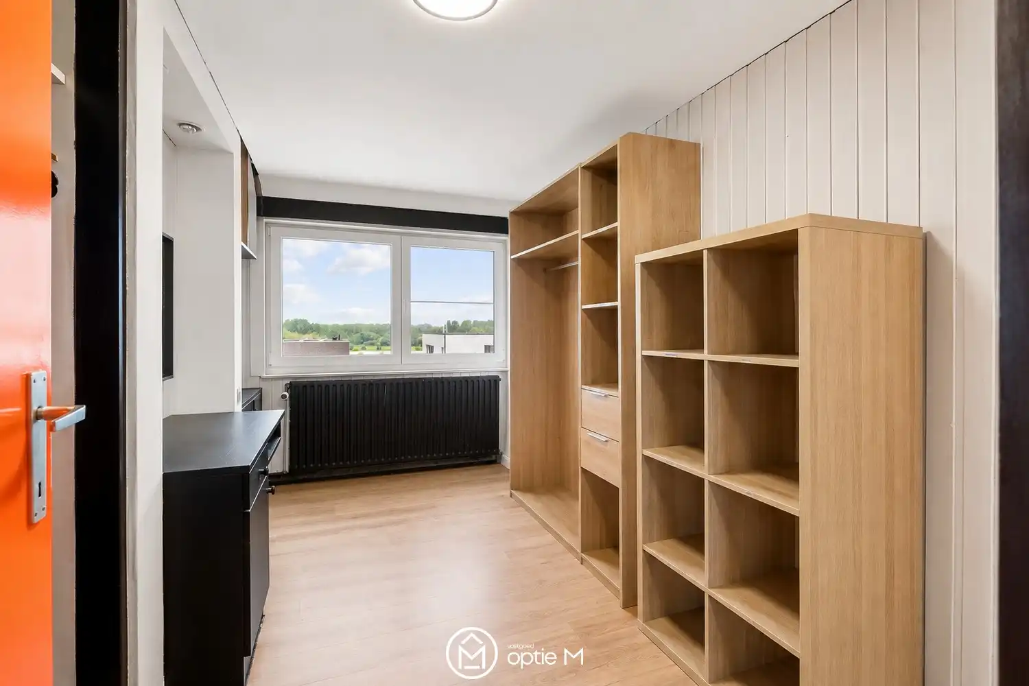 VERRASSEND RUIME HALFOPEN WONING MET 361 M², 5 SLAAPKAMERS EN TAL VAN MOGELIJKHEDEN foto 28