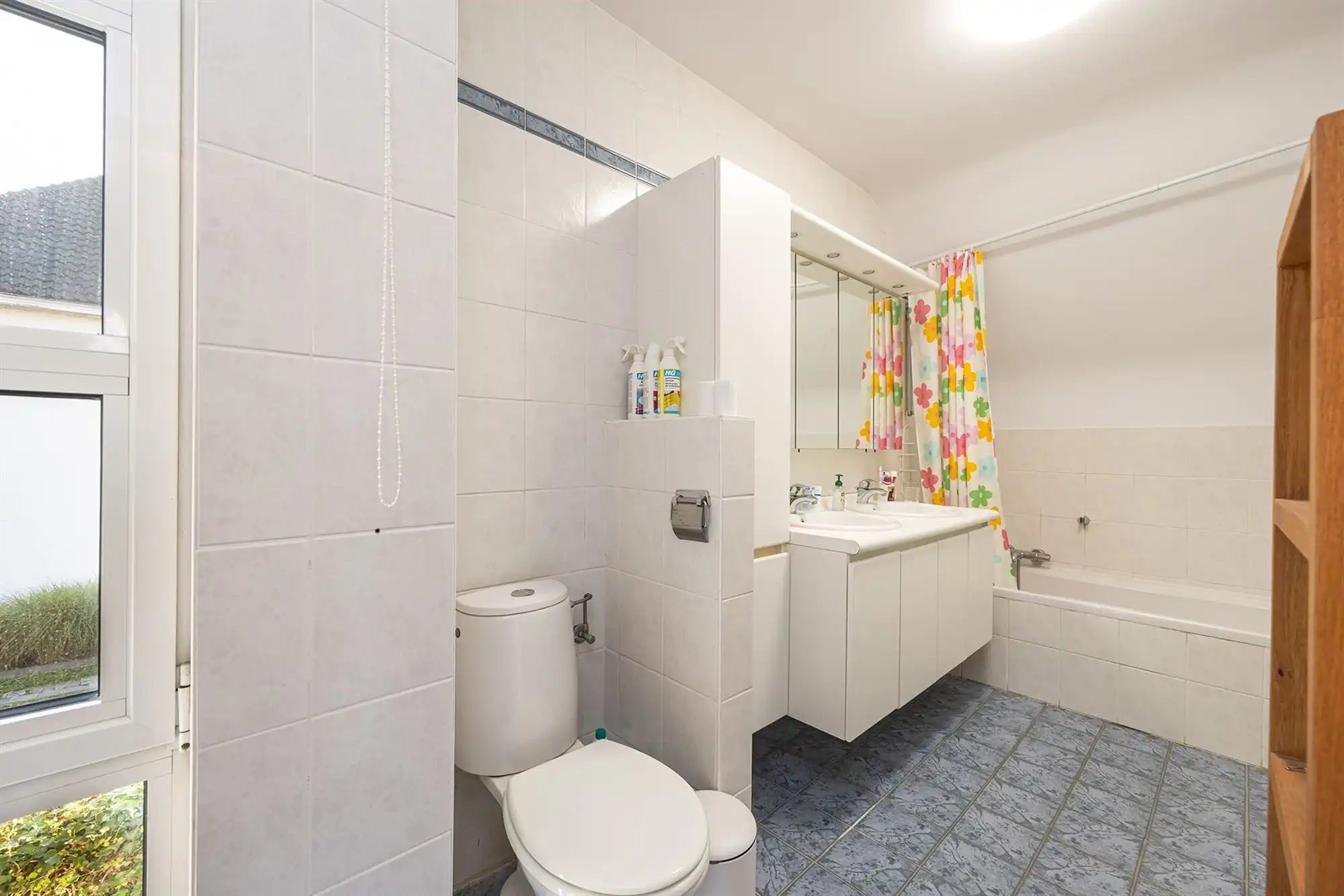 instapklaar huis met drie slaapkamers en ruime tuin foto 18