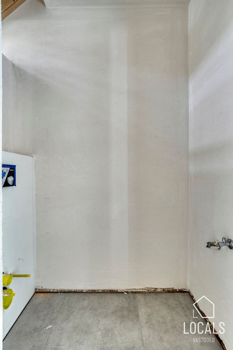Ruime triplex-woning met 4 slaapkamers en 2 badkamers foto 10