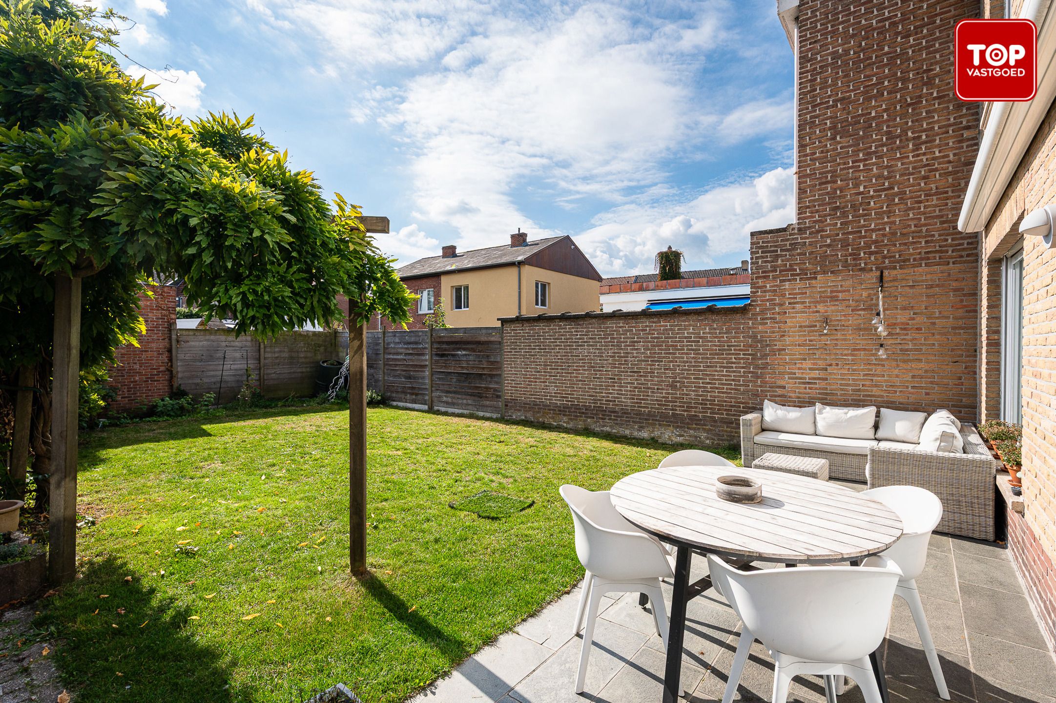 Instapklare halfopen bebouwing met drie slaapkamers foto 20