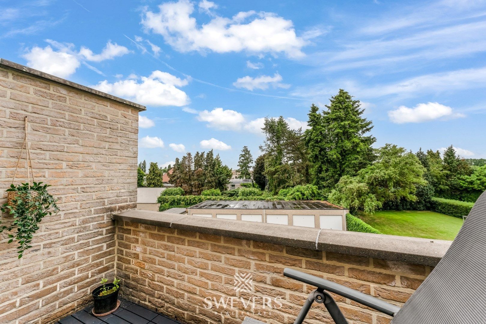 Ruim duplex appartement met 2 slaapkamers en garage foto 31