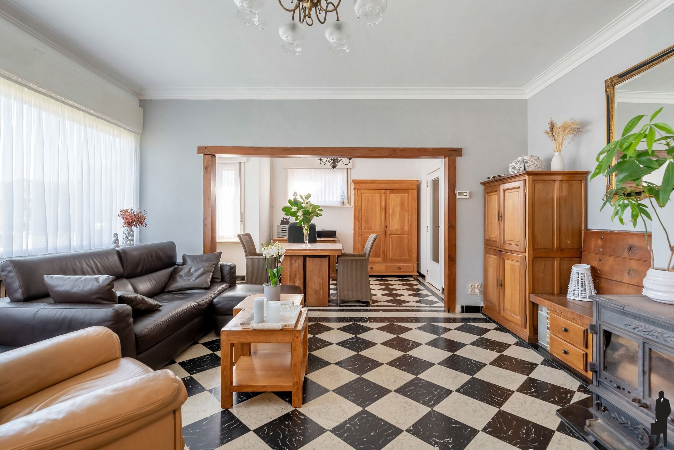 Karakteristieke woning met 5 slpk. en westtuin op 799m² foto 7