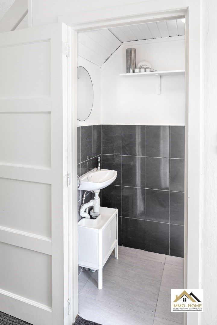 Perfect instapklare woning met ruime koer nabij centrum Gent foto 26