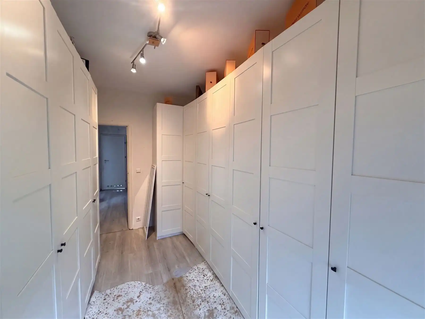 INSTAPKLARE WONING MET GEZELLIGE TUIN foto 9