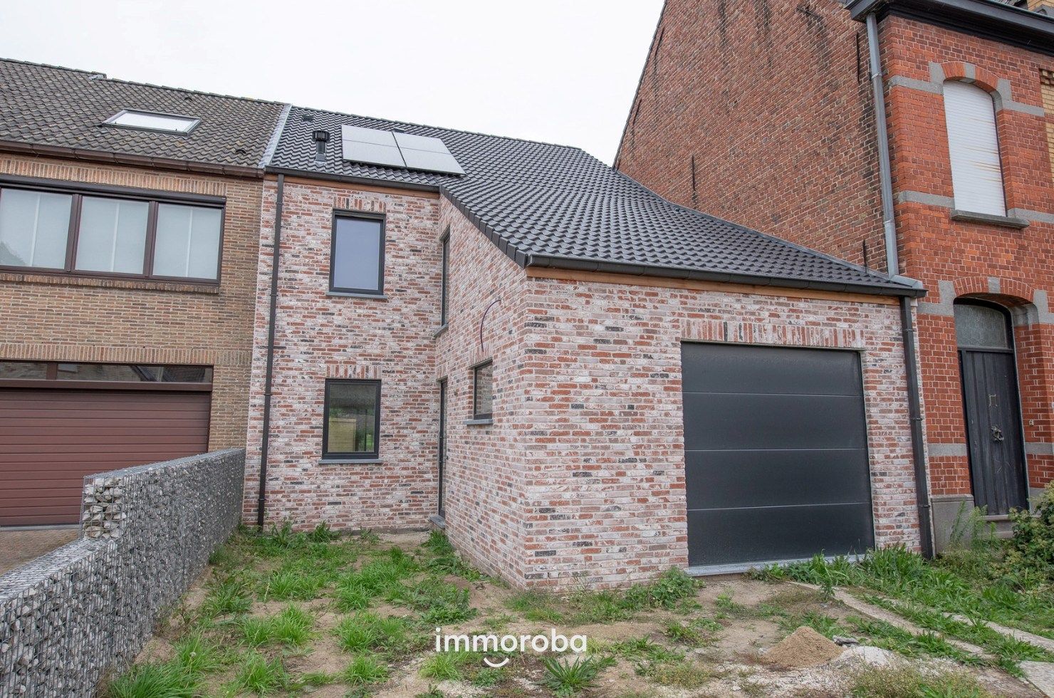 Nieuwbouwwoning met tuin en 4 slaapkamers in Zulte te huur! foto {{pictureIndex}}