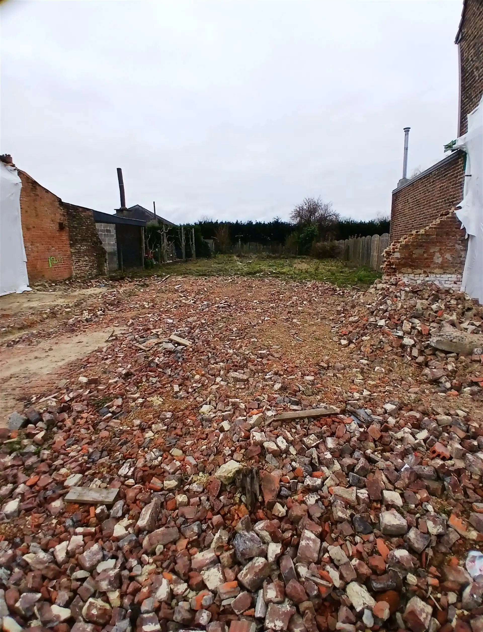 Bouwgrond voor 2 woningen foto 7