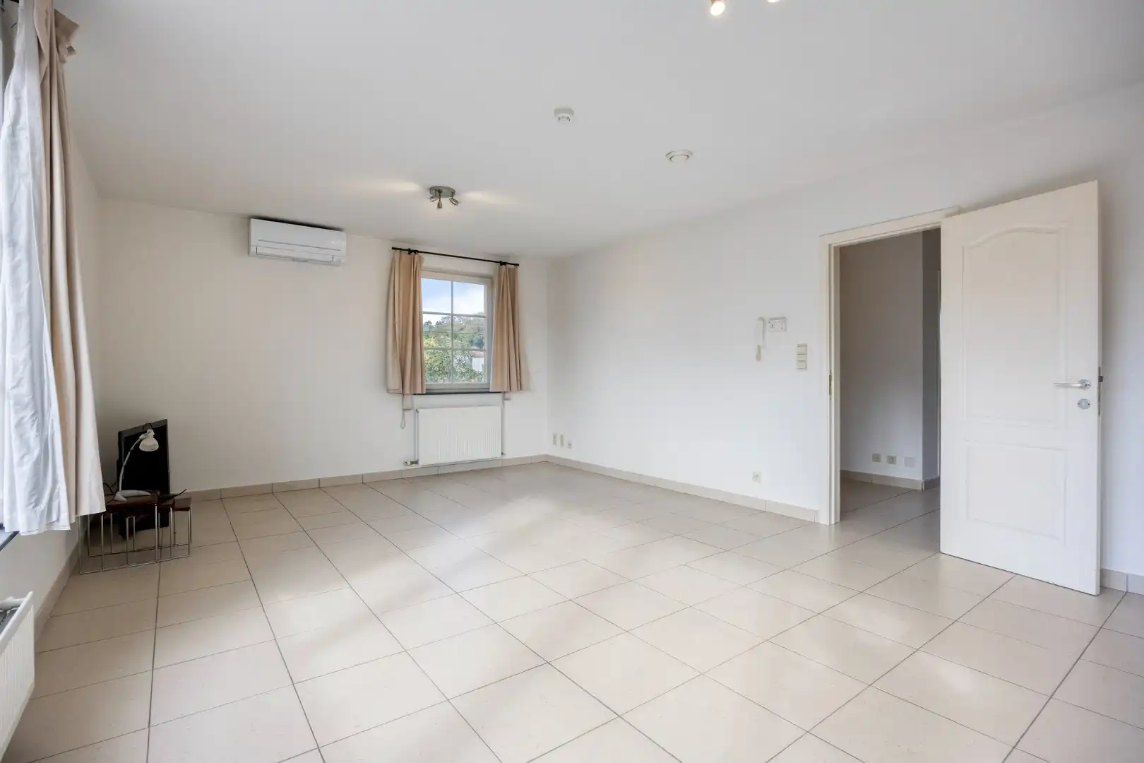 Appartement met 2 slaapkamers en autostaanplaats in Lubbeek! - EPC 102 kWh/m² - bewoonbare opp. 99 m² foto 8