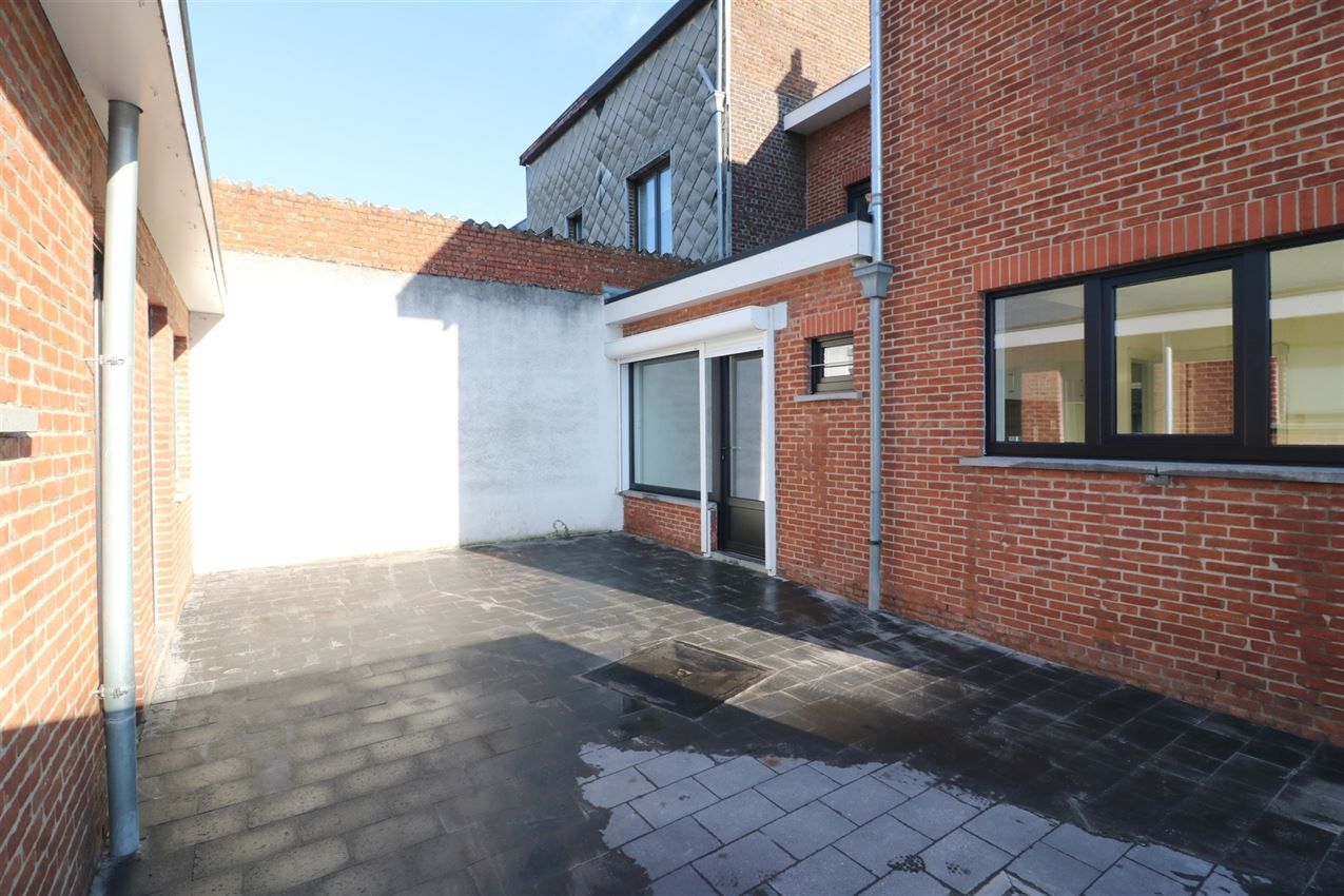 karaktervol, 3 grote slaapkamers, zuidterras, nabij station en natuur foto 4