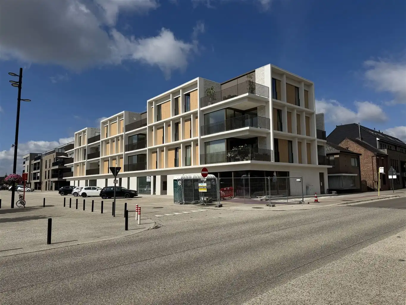 Luxe nieuwbouwappartement met 1 slaapkamer en groot terras in hartje Dilsen Residentie Keizerspoort foto 5