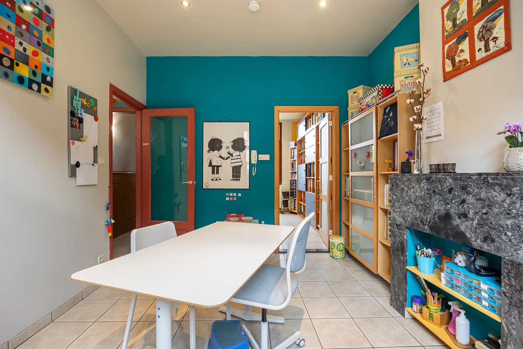 Charmant huis met twee slpks en leuke tuin foto 6