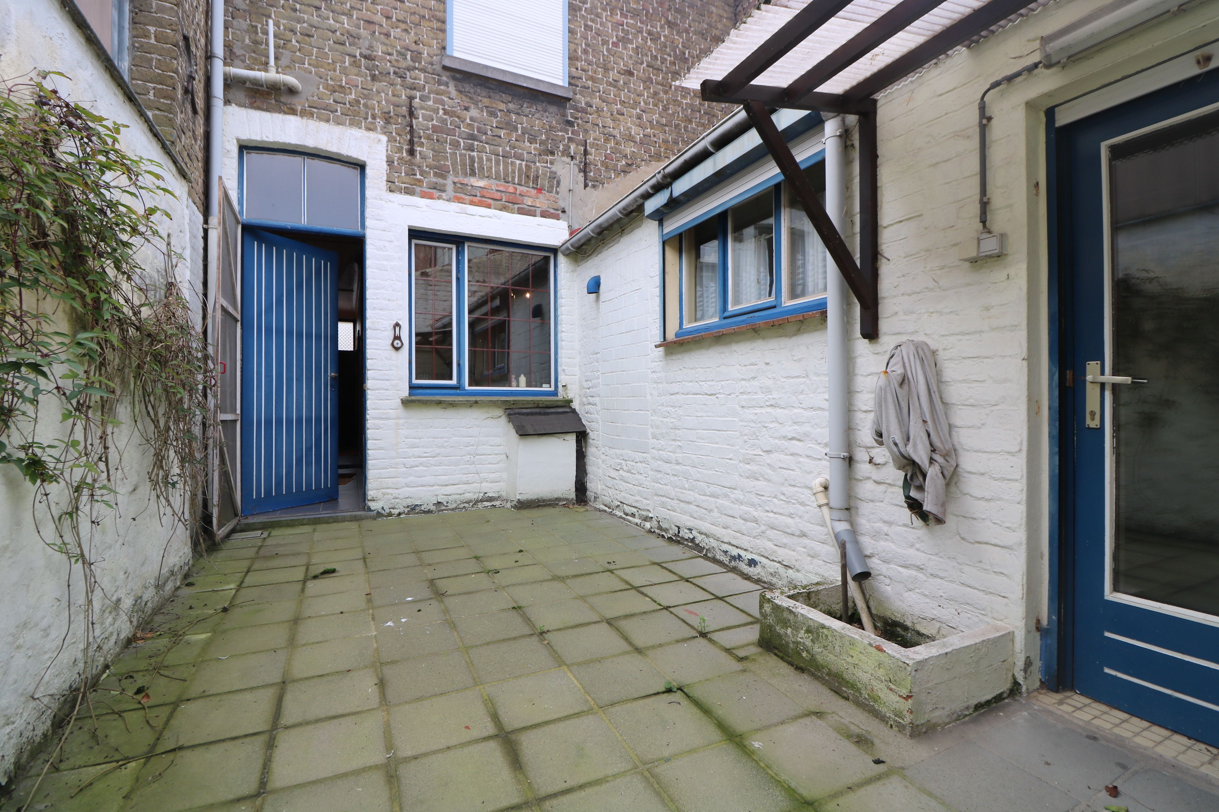 Goed verzorgde rijwoning met 3 slaapkamers en tuin, op wandelafstand van het centrum. foto 12