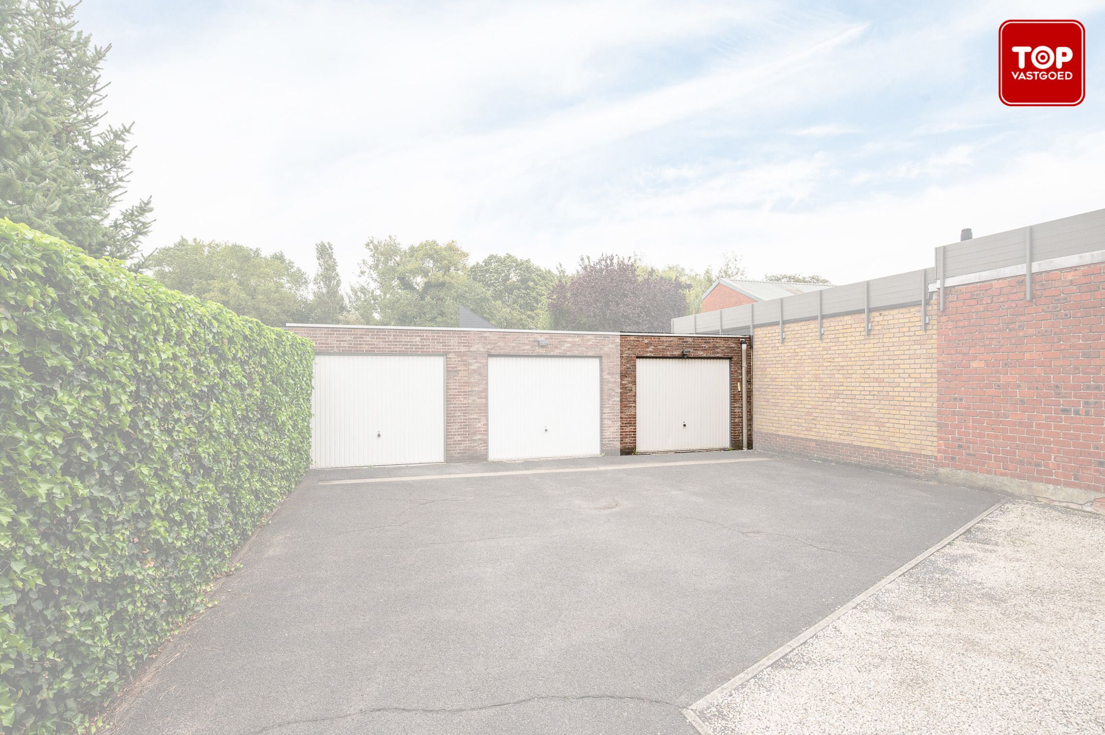 Instapklaar 2 slaapkamer appartement met garage in kleinschalig gebouw foto 19