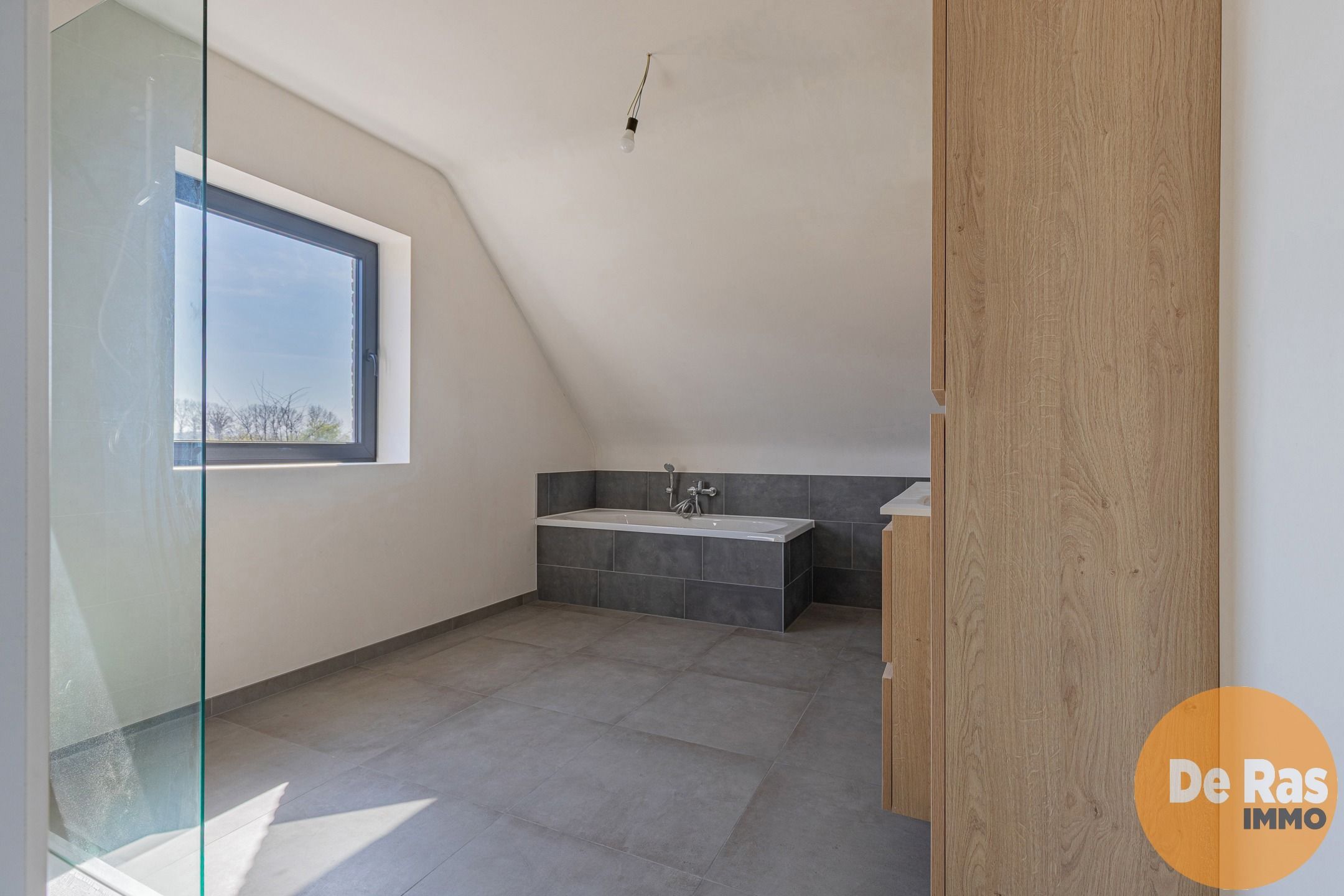 OPHASSELT- Prachtige nieuwbouw in moderne, hedendaagse stijl foto 13
