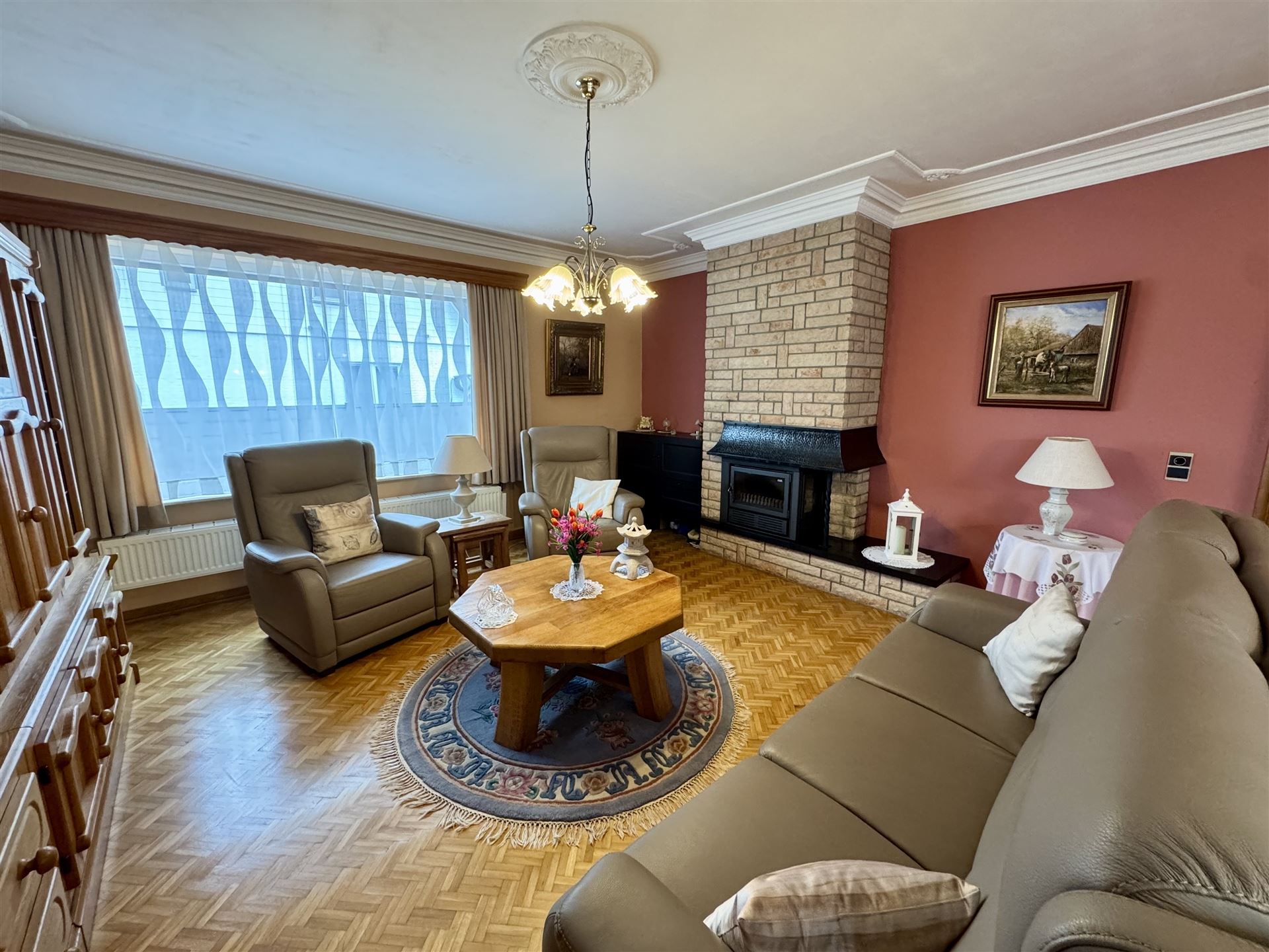 Vrijstaande woning die gebruikt kan worden als twee-woonst foto 6