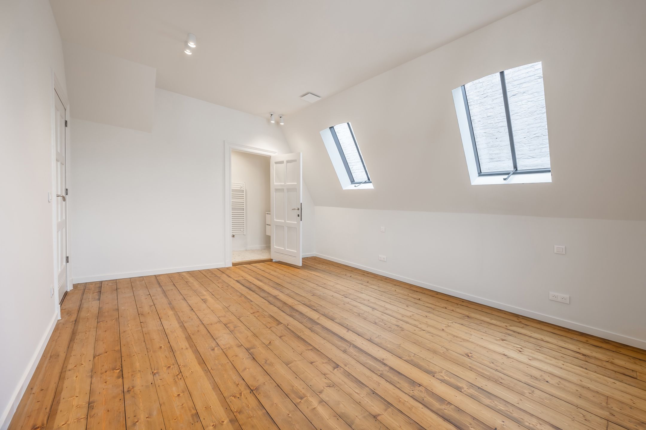 Prachtig 2 slpkappartement in art nouveau pand De Confiserie foto 34