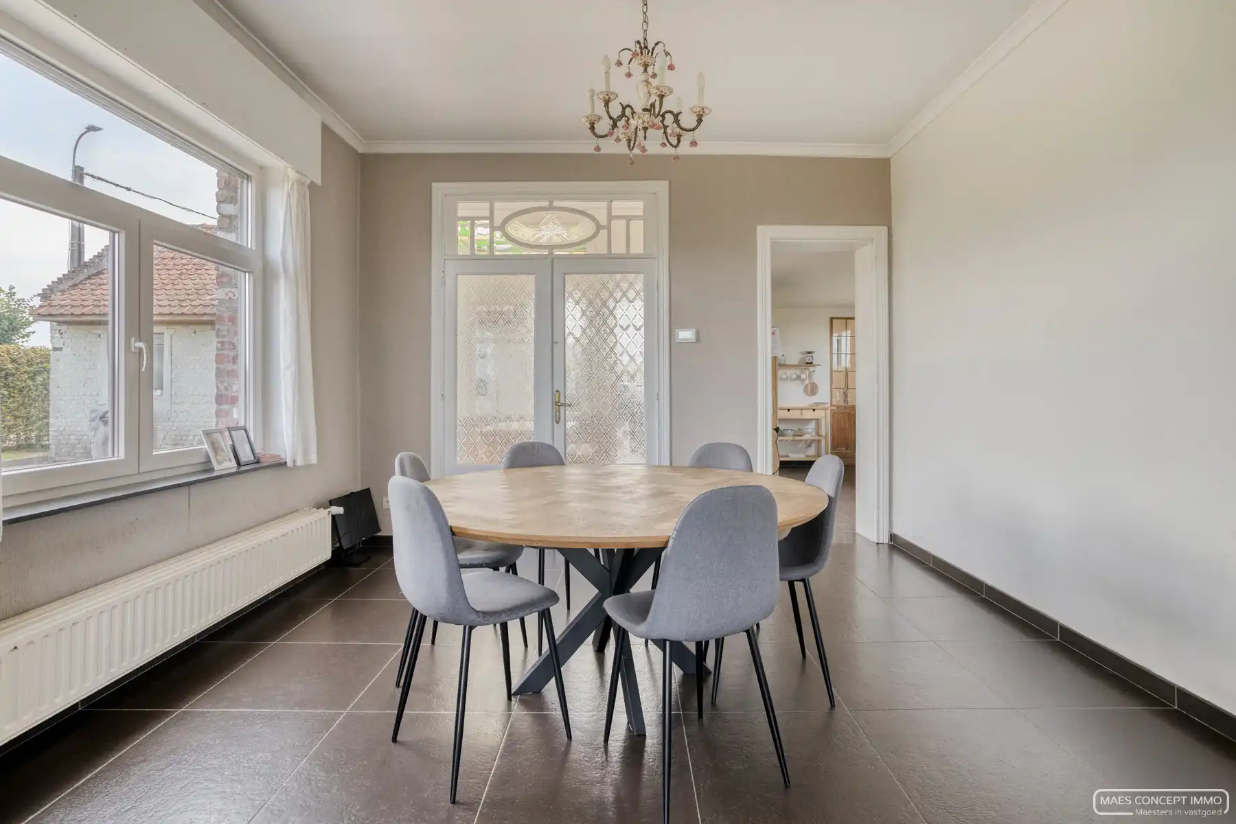 Karaktervol herenhuis te koop in Waregem met bijgebouw op 750 m² foto 8