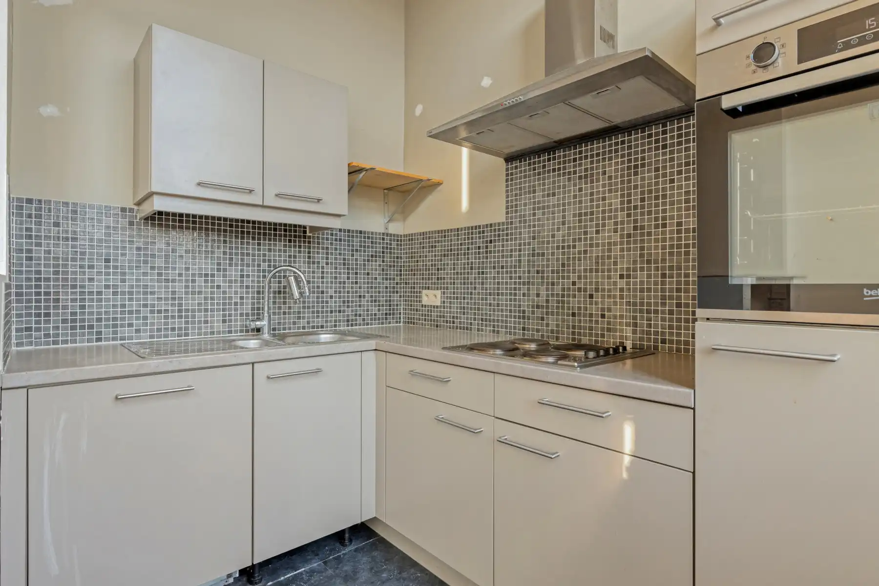 Stijlvol appartement met terras in hartje Antwerpen foto 7