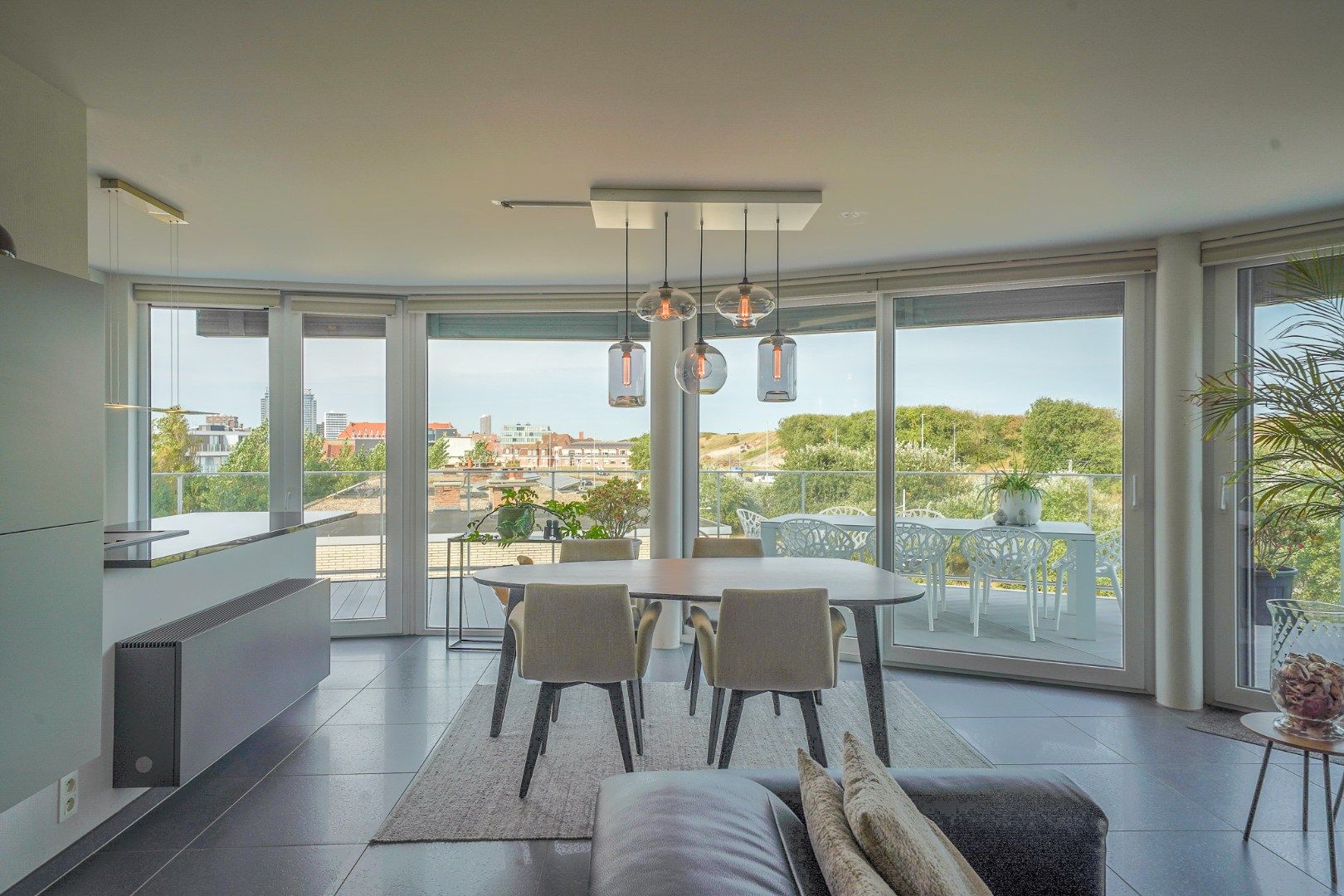Penthouse met royaal terras en uniek zicht op de duinen foto 8