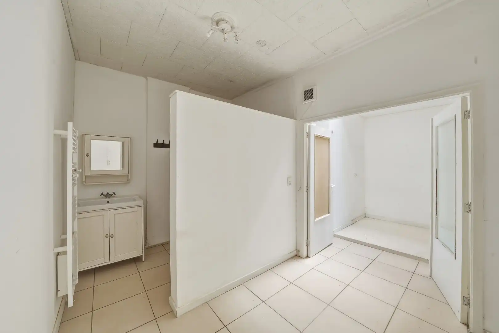 Op te frissen appartement in centrum Oostende foto 5