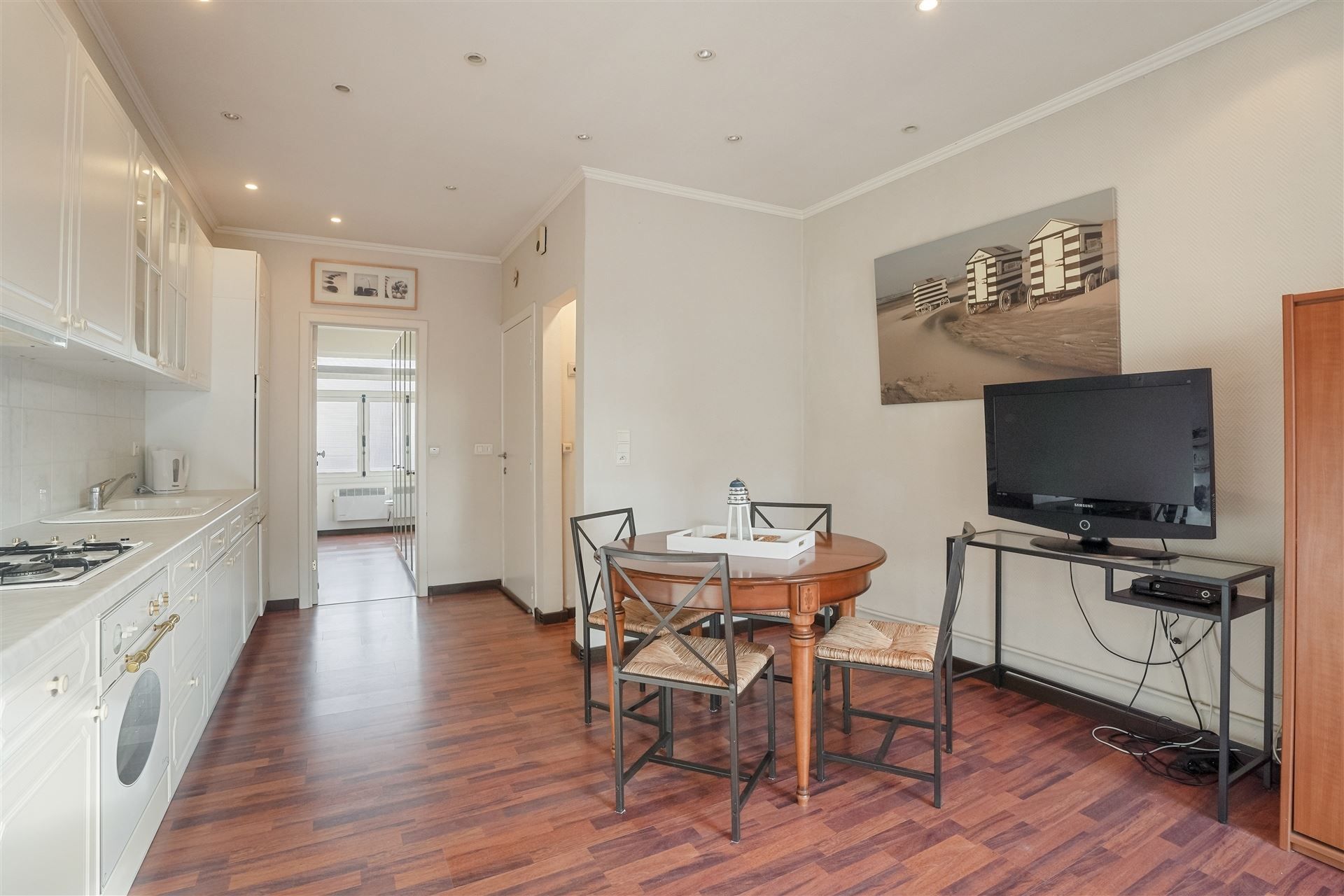 ZONNIG / VLAK AAN ZEEDIJK foto 9