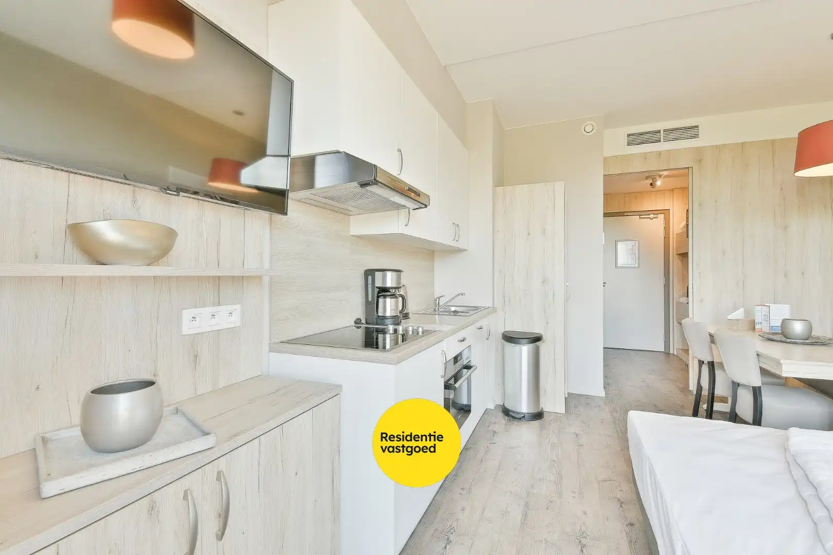 Vernieuwd gemeubeld vakantieappartement foto 7