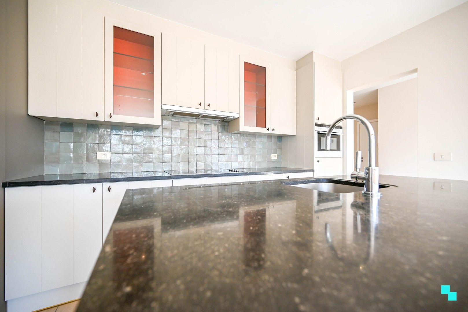 Modern, energiezuinig, instapklaar appartement te Wielsbeke foto 6